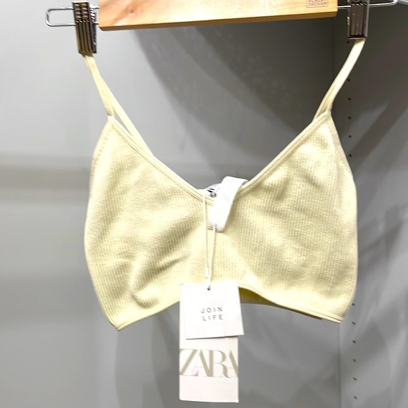 Zara Tops - NWT Zara Bartlett